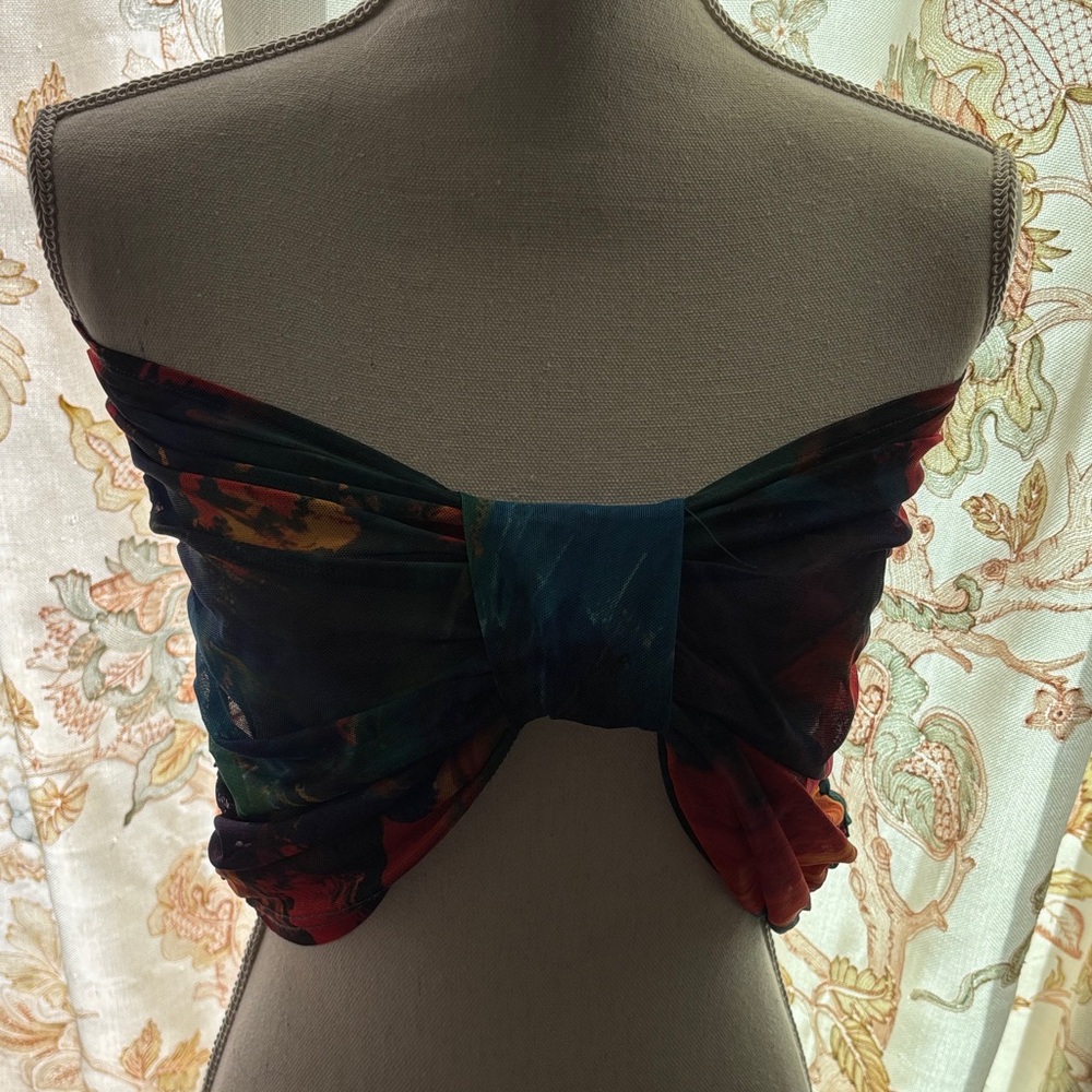 PrettyLittleThing Multicolor Crop Top